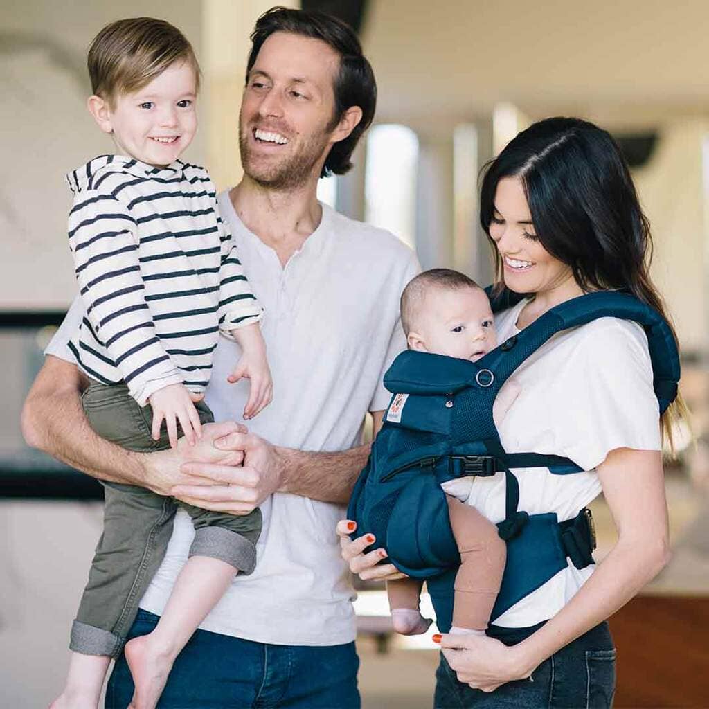 Porte Bébé - BreathBabyBag™ - Bleu Marine - Juste pour Bébé