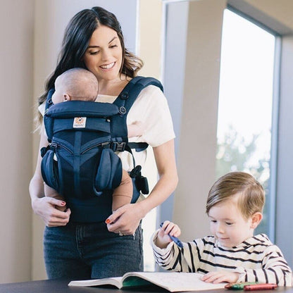 Porte Bébé - BreathBabyBag™ - Bleu Marine - Juste pour Bébé